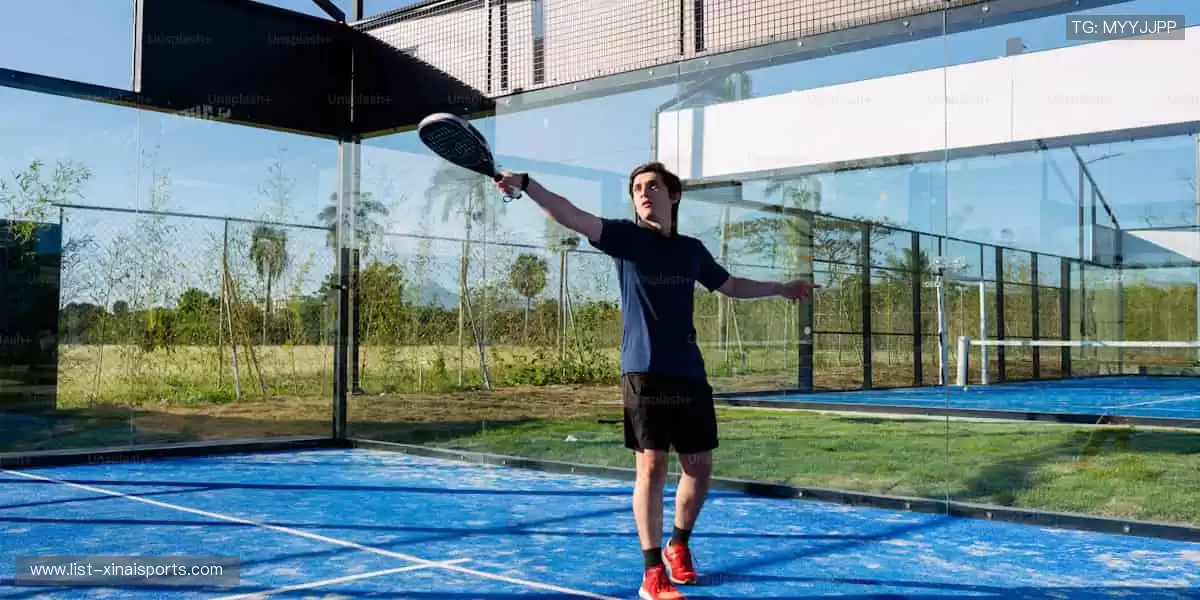 专业装备，轻松掌控赛场！🎾 品质与潮流，为你的热爱加冕！